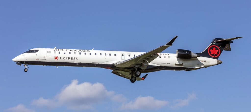 Air Canada Pilots Dead And Dozens Hospitalised After Plane Strikes Emergency Vehicle On LaGuardia Runway Air Canada Pilots Dead And Dozens Hospitalised After Plane Strikes Emergency Vehicle On LaGuardia Runway