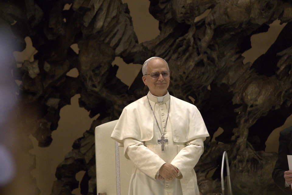Bank teller hung up on Pope Leo after thinking call was a prank Bank teller hung up on Pope Leo after thinking call was a prank