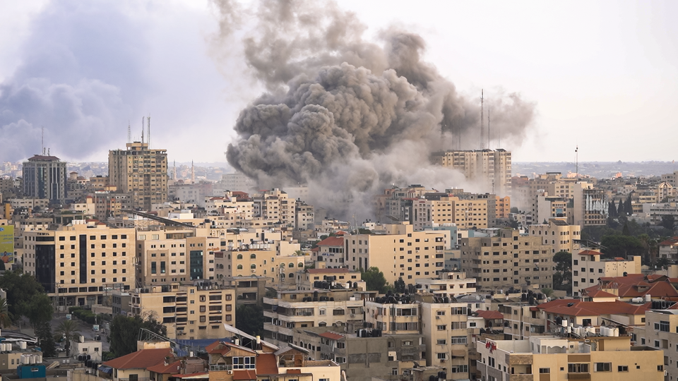 Israeli strikes kill four Palestinians in Gaza, medics say Israeli strikes kill four Palestinians in Gaza, medics say