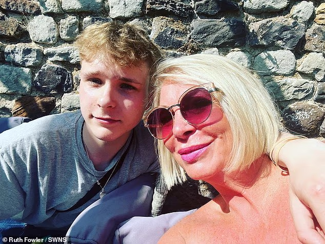 Mother’s Horror at Finding Son, 22, Dead After Prescription Overdose Mother’s Horror at Finding Son, 22, Dead After Prescription Overdose