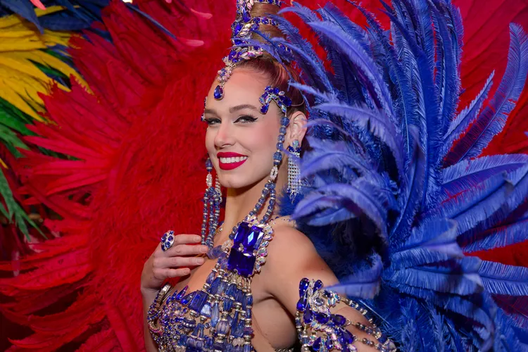 Dancer, 20, Lands Moulin Rouge Dream — Then It’s Put on Hold Credit : courtesey of the Moulin Rouge