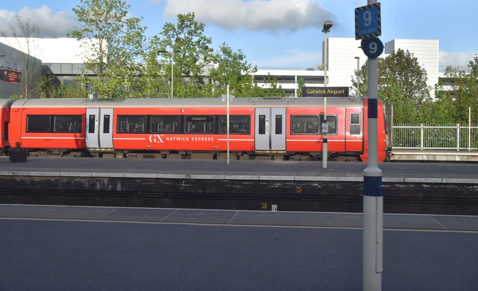 ‘Do Not Travel’: Gatwick Trains Halted by Bridge Damage at Purley ‘Do Not Travel’: Gatwick Trains Halted by Bridge Damage at Purley