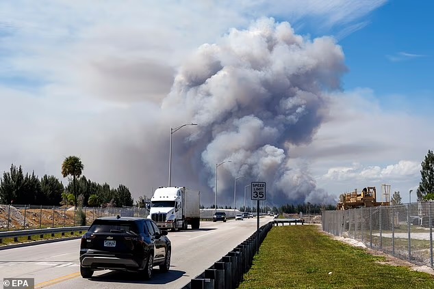 Air Quality Alerts in 2 States as Toxic Smoke Chokes US Air Quality Alerts in 2 States as Toxic Smoke Chokes US