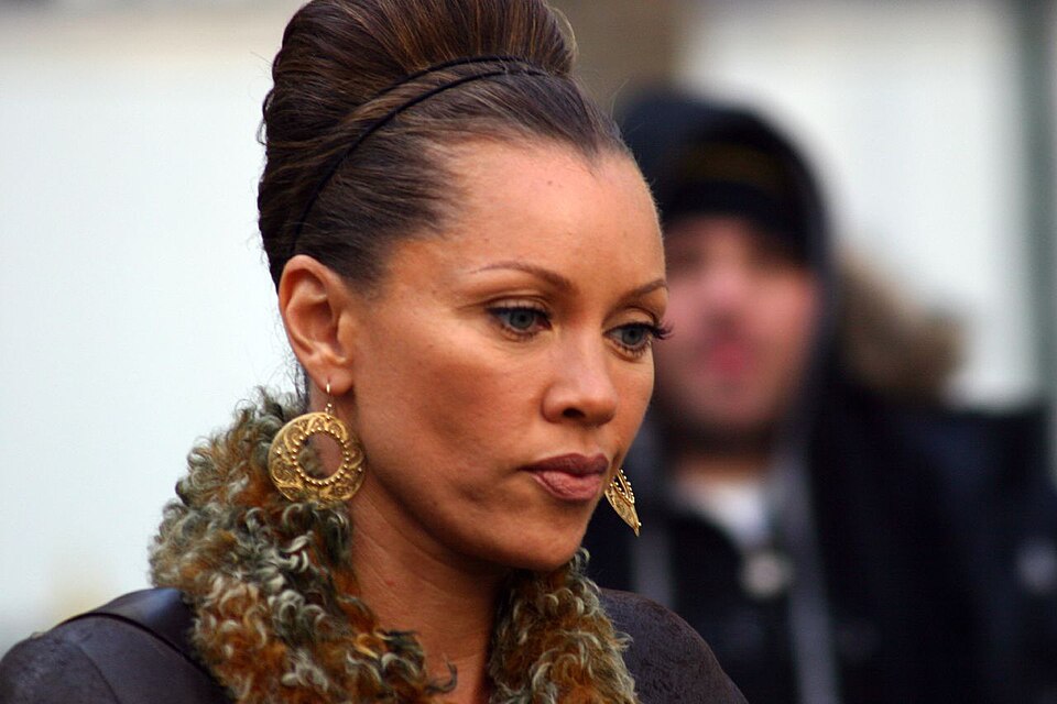 Wimbledon Day 7: Vanessa Williams, 63, Leads Royal Box in Floral Gown wikimedia commons