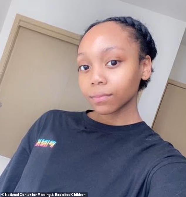Girl who vanished at 15 was abducted and held captive for four years in Virginia, police say Girl who vanished at 15 was abducted and held captive for four years in Virginia, police say